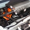 ジムニーのシャシーを使い、電動化を実現した「自動運転電動台車」の内部
