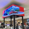 3D映像のLEDビジョン　(c) TOMY