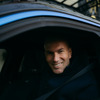 アルピーヌ初のEV『A290』に元プロサッカー選手のジネディーヌ・ジダン氏が試乗