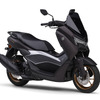 ヤマハの軽二輪スクーター『NMAX155 ABS』の2025年モデル（マットダークレディッシュグレーパール1）