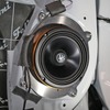 ブリーズで開発中のアルミ製のベースプレート（5mm）を組み込んでいるのも見どころ。質感の高いインストールとなっている。