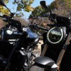 ヤマハ MT-09 Y-AMT（左）とホンダ CB650R E-Clutch（右）