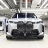 BMW『iX』改良新型の生産をドイツ・ディンゴルフィング工場で開始