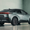 トヨタ C-HR+