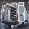メルセデスベンツが商用車のカスタマイズ手続きを効率化し米国のディーラーで注文可能に
