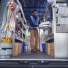 メルセデスベンツが商用車のカスタマイズ手続きを効率化し米国のディーラーで注文可能に