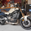 ヤマハ XSR900 2025年モデル（セラミックアイボリー）