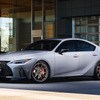 VERSUS VV21S「グレイスゴールド」× LEXUS IS Fスポーツ
