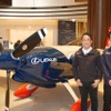「LEXUS/PATHFINDER AIR RACING」のテクニカルコーディネーターの中江雄亮氏(左)と、同コマーシャルディレクターの堤稔氏