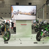 カワサキ Z900 SE（左）とNinja 1100SX SE（右）（大阪モーターサイクルショー2025）
