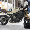 ヤマハ XSR900 ABS 2025年モデルの日本限定カラー「アイボリー」（大阪モーターサイクルショー2025）
