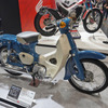 1967年（昭和42年）式のホンダ スーパーカブC50も展示された（大阪モーターサイクルショー2025）
