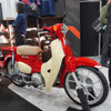 ホンダ スーパーカブ50・HELLO KITTY（大阪モーターサイクルショー2025）