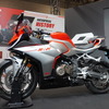 400cc・4気筒エンジンを搭載するQJモーター SRK400RS（東京モーターサイクルショー2025）