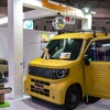 ディスコになった『N-VAN e:』はブースの入口で集客にも貢献。