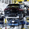 メルセデスベンツの米国アラバマ州タスカルーサ工場で生産される EQS SUV（参考）