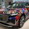 蜷川実花とのコラボデザイン、Q4 e-tronのラッピングカー
