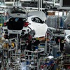 組立工程 足廻り搭載工程（GRファクトリー）