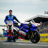 プリマ・プラマック・ヤマハMotoGPが主要パートナーのアルピーヌの誕生70周年記念カラーリング発表