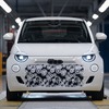 フィアット『500ハイブリッド』新型の先行生産車両