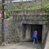 桁下1.9m、京浜急行・南太田～井土ヶ谷