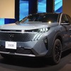 プジョー3008新型（ハイブリッド）
