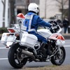 「隼オイル」を採用する大阪府警本部交通部交通機動隊の白バイ