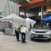 BYDの試乗車は新型の「SEALION 7」、展示車両はドルフィン。価格的にはINSTERとの競合になる。