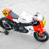 元世界王者ウェイン・レイニーに贈られた特別な『XSR900 GP』