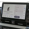 音楽プレイヤーは純正ディスプレイオーディオをそのまま利用している。曲操作からボリュームまでをシンプルに一元管理できる。