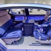 次世代のスマートキャビン「Saphir」。休憩時には運転席も回転し、キャビン全体を1つの空間として使用できる