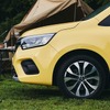 ボディ同色バンパーのみとなったルノー カングー 改良新型