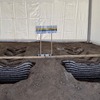軸重をそろえた2種類のタイヤで圃場を走行し、土壌の圧縮を比較