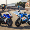 スズキ GSX-R1000R（左）とGSX-R750（右）