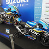 ホンモノの8耐マシン「チームCNチャレンジ」のGSX-R1000Rと「CNチャレンジミニ」（手前）