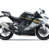 カワサキ Ninja ZX-4R SE（パールロボティックホワイト×メタリックスパークブラック）