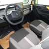 VF3の運転席周り。インフォテイメントシステムはApple CarPlayとAndroidAutoに対応。エアコンは標準装備だ