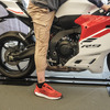 ヤマハ YZF-R9の足つき