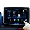 「Apple CarPlay」と「Android Auto」に対応した市販ディスプレイオーディオの一例（アルパイン・DAF11Z）。