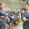 ムサシブースを訪れた石破茂首相
