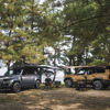 トヨタ ランドクルーザー250（左） SUNWORKS ディフェンダー110（右）