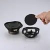 360モデナに付いていたウーファー（左）とドローンコーン（右）。どちらもウレタン製エッジが崩れ落ちているのがわかる