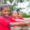 マダガスカルでの支援活動で整備された給水設備を使用する子どもたち