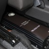 センタートンネル部分に取り付けられているのはマイクロプレシジョンのシリーズ7DC/DCコンバーターだ。