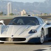 マセラティ『MC12ストラダーレ』