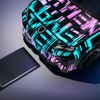 ポルシェ『カイエン・エレクトリック』プロトタイプと11kWワイヤレス充電器
