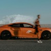 メルセデスAMG『コンセプトAMG GT XX』とアディダスの特別仕様シューズ