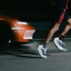 メルセデスAMG『コンセプトAMG GT XX』とアディダスの特別仕様シューズ