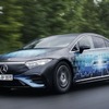 メルセデスベンツが全固体電池搭載『EQS』で1205km無充電走行を達成