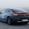 メルセデスベンツが全固体電池搭載『EQS』で1205km無充電走行を達成